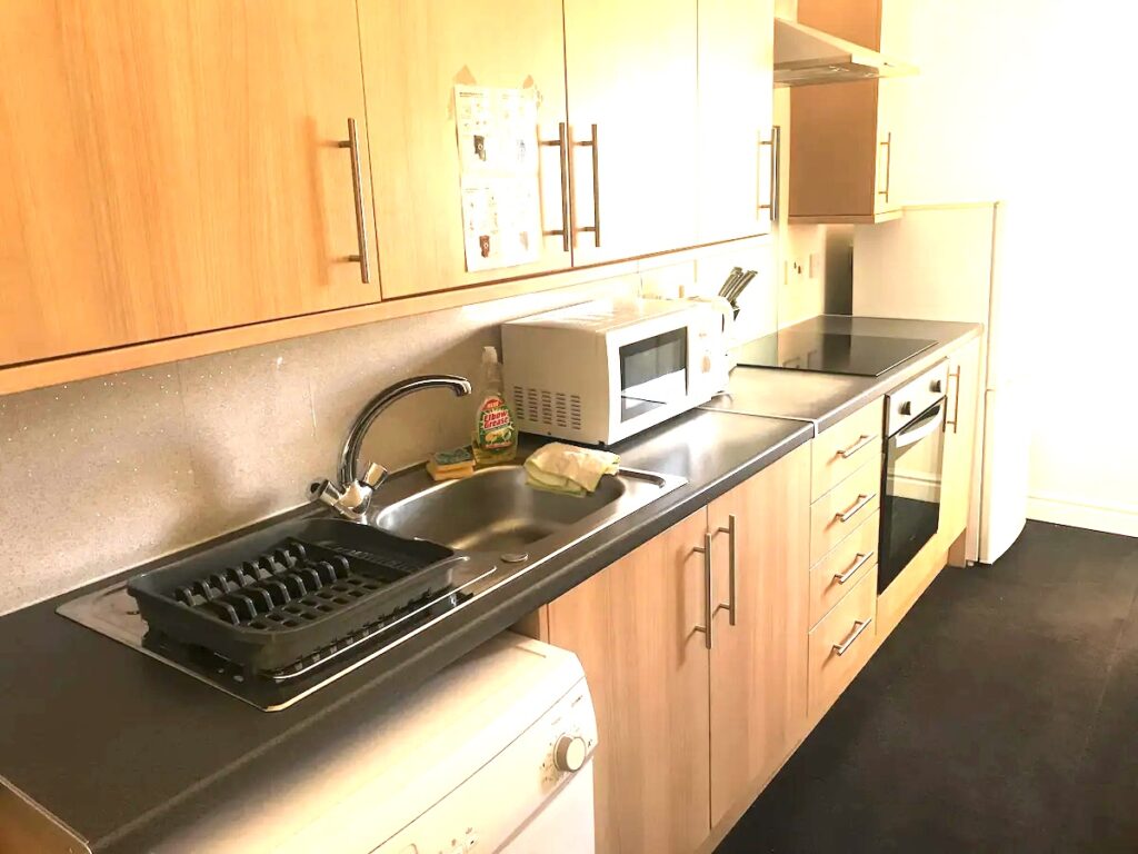 Flat A kitchen