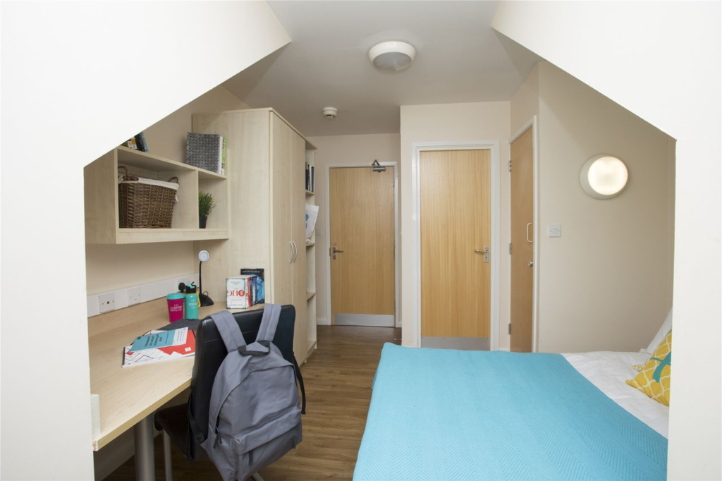 HealdCourt_Bedroom4